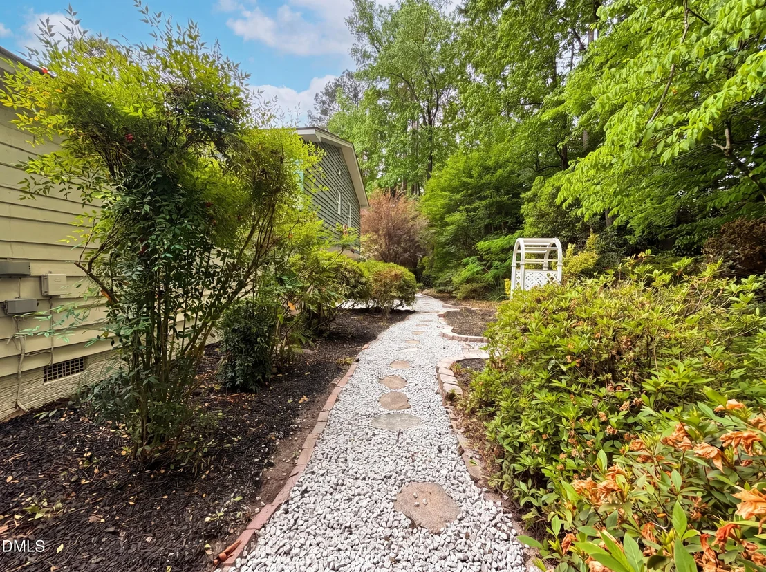 Photo of 104 Olmstead Court