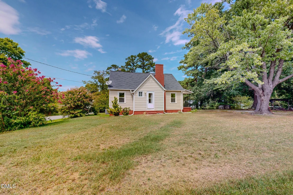 Photo of 151 Wrenon Avenue