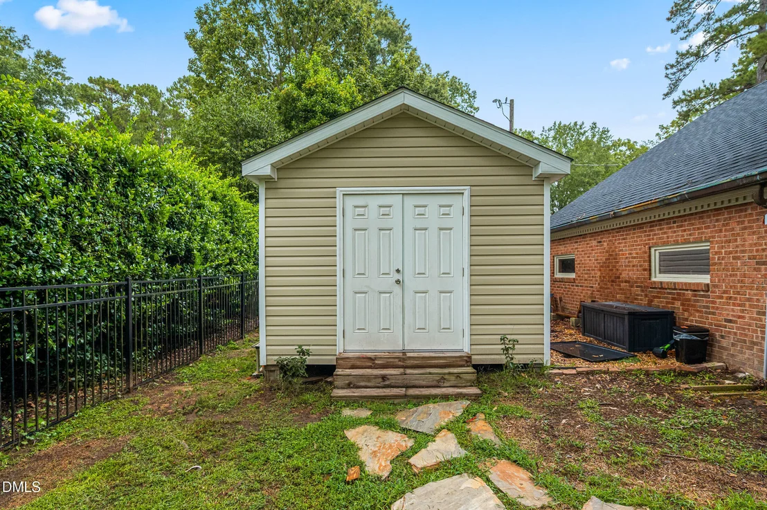 Photo of 1110 Chestnut Drive