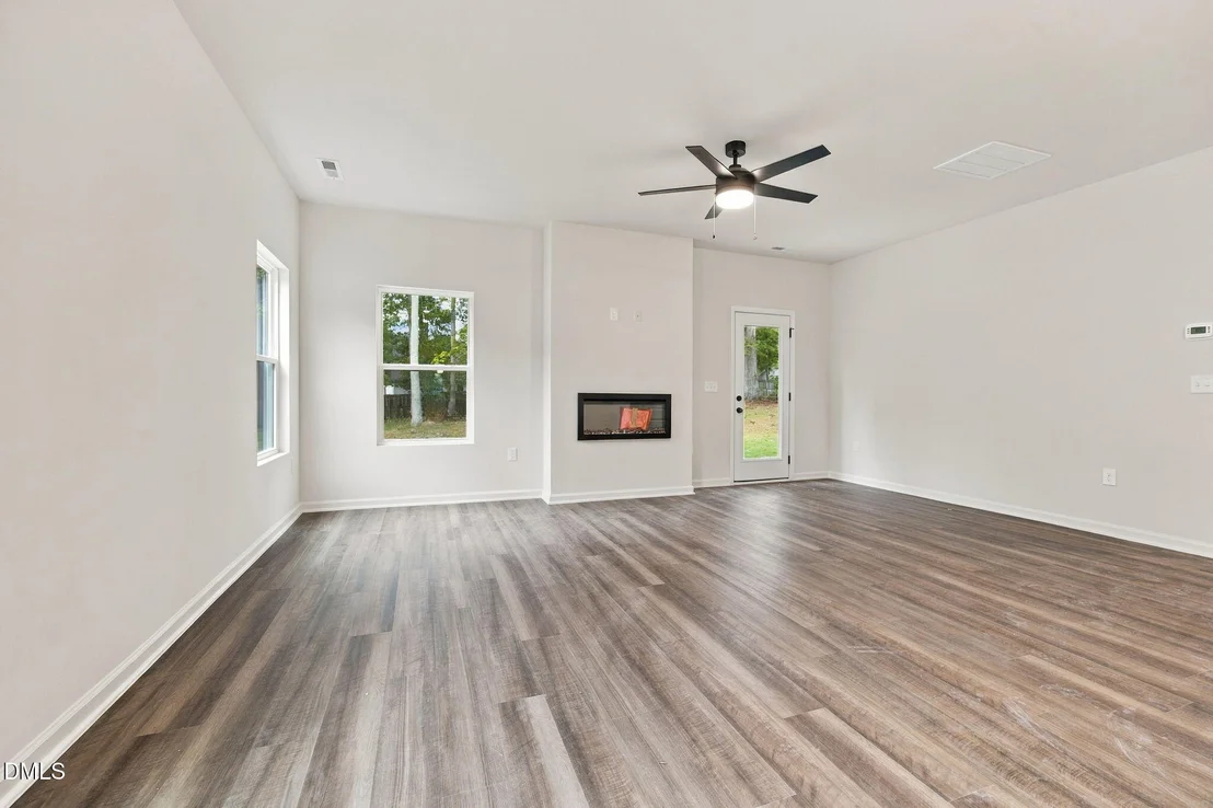 Photo of 713 Crestview Drive