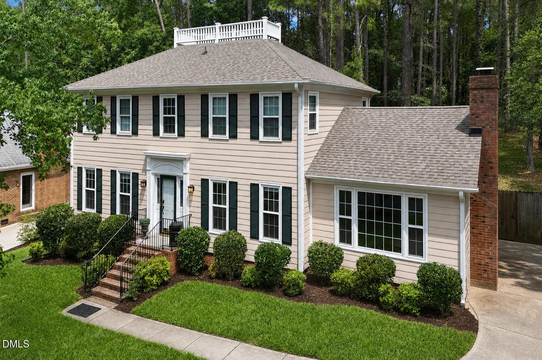 Photo of 2435 Sedgefield Drive