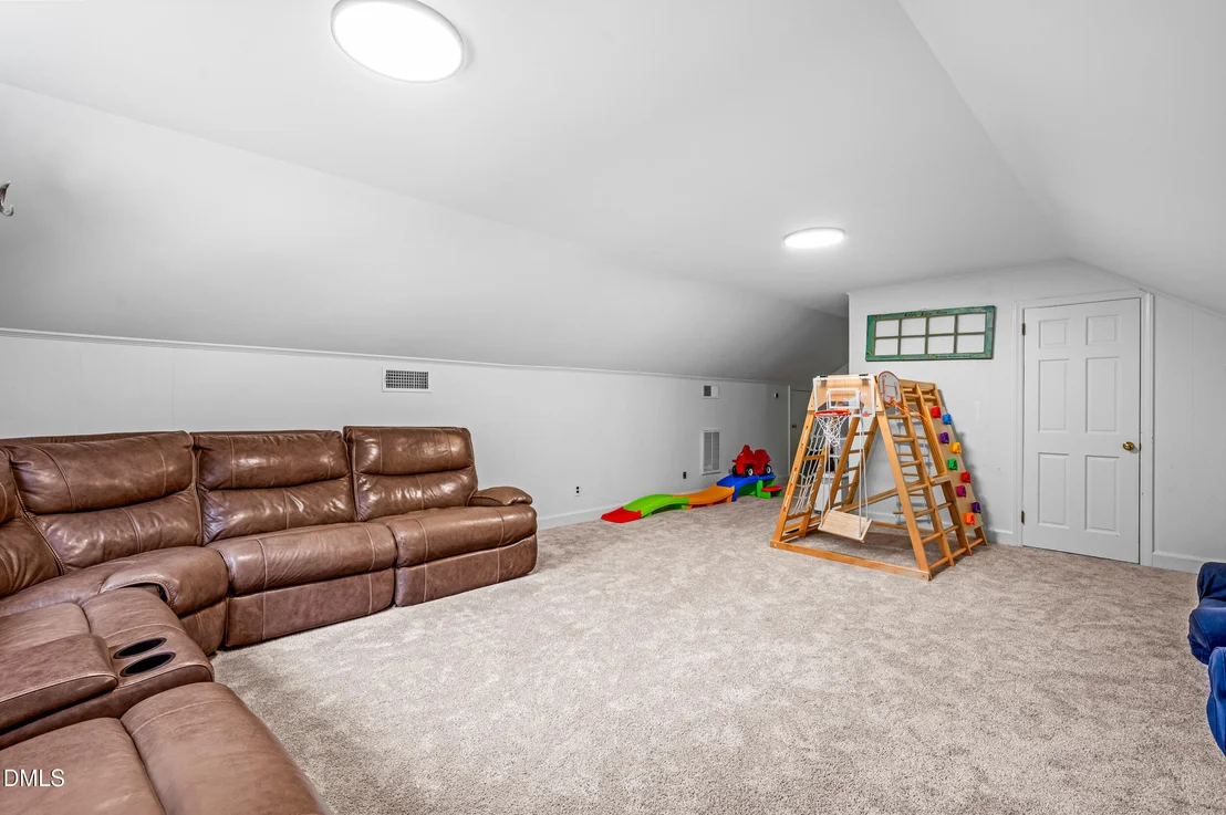 Photo of 1110 Chestnut Drive
