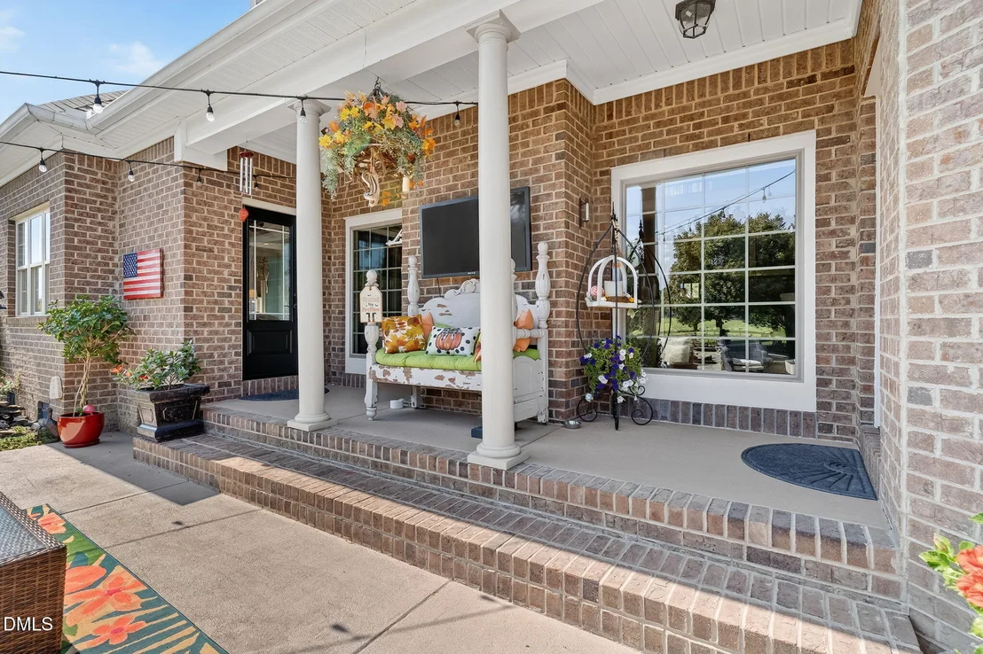 Photo of 296 Shoreline Drive