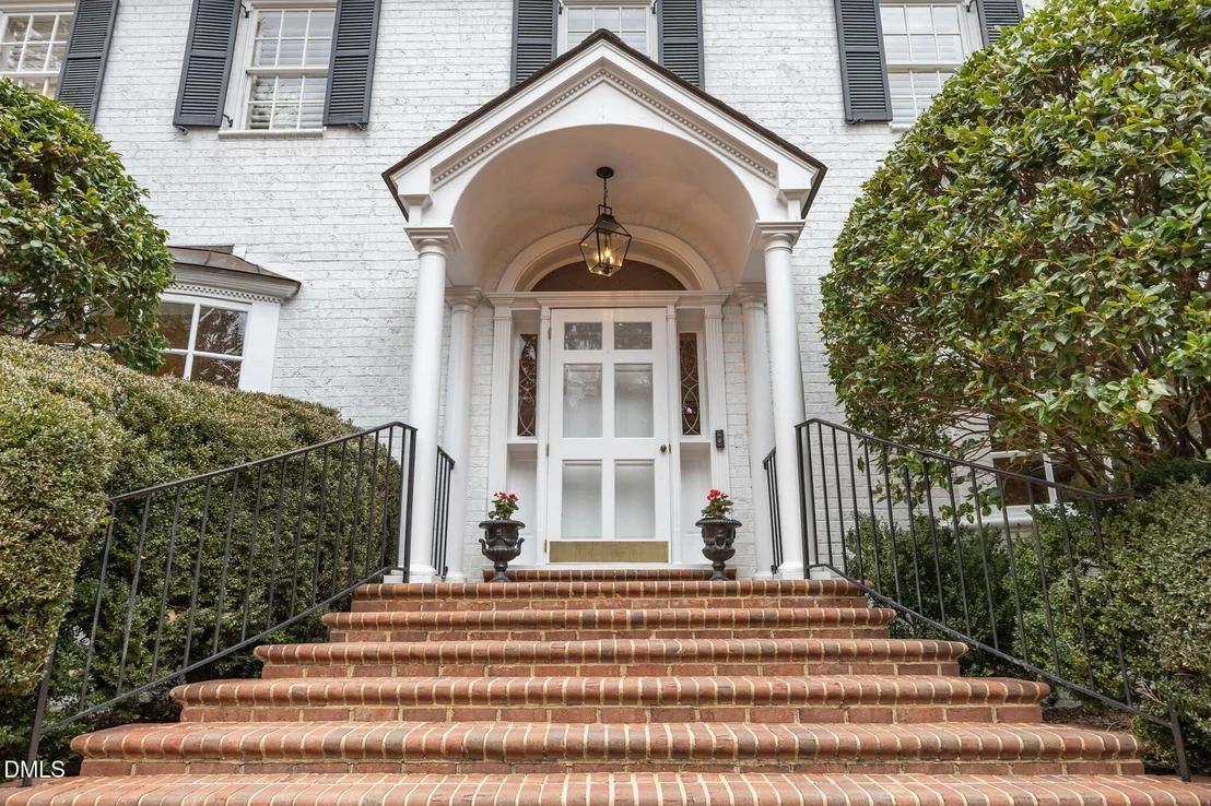 Photo of 3712 Darwin Road