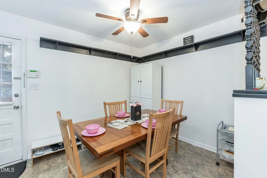 Photo of 1122 Saxony Drive