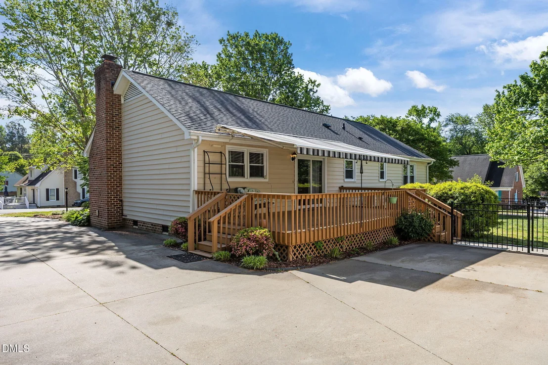 Photo of 101 Meadow Park