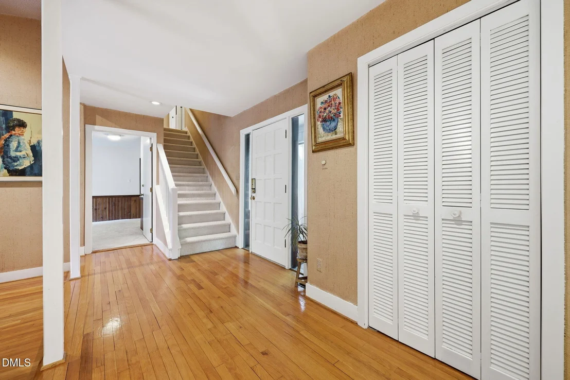 Photo of 6101 Dresden Lane