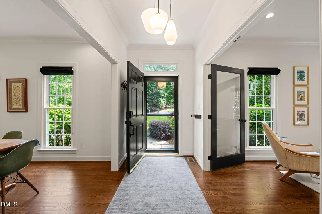 Photo of 102 Ormsby Court