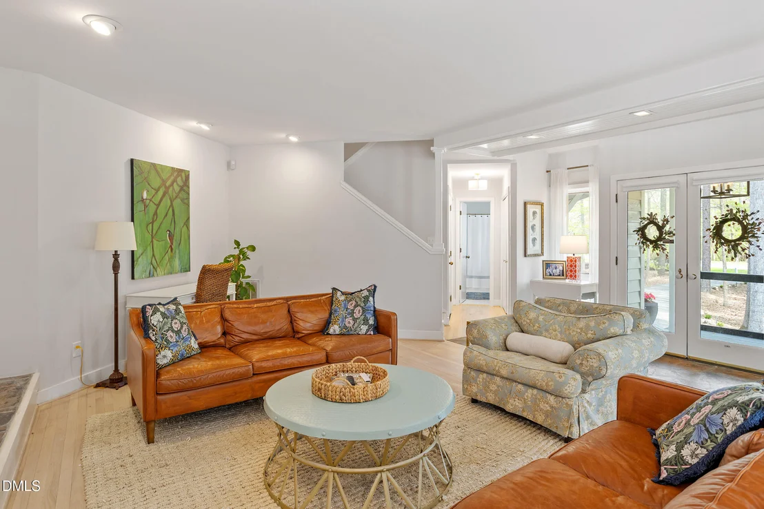 Photo of 996 Cleland Drive
