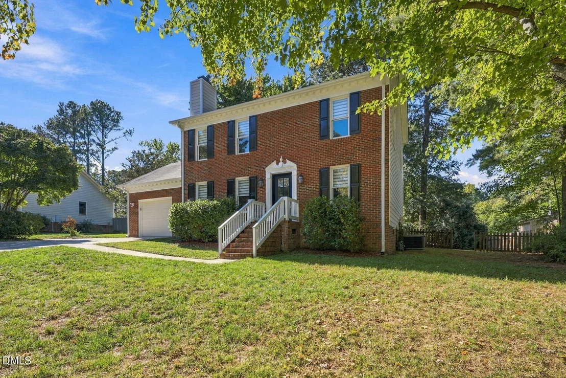 Photo of 105 Pinewood Drive