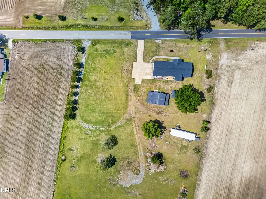 Photo of 1490 Scott Road