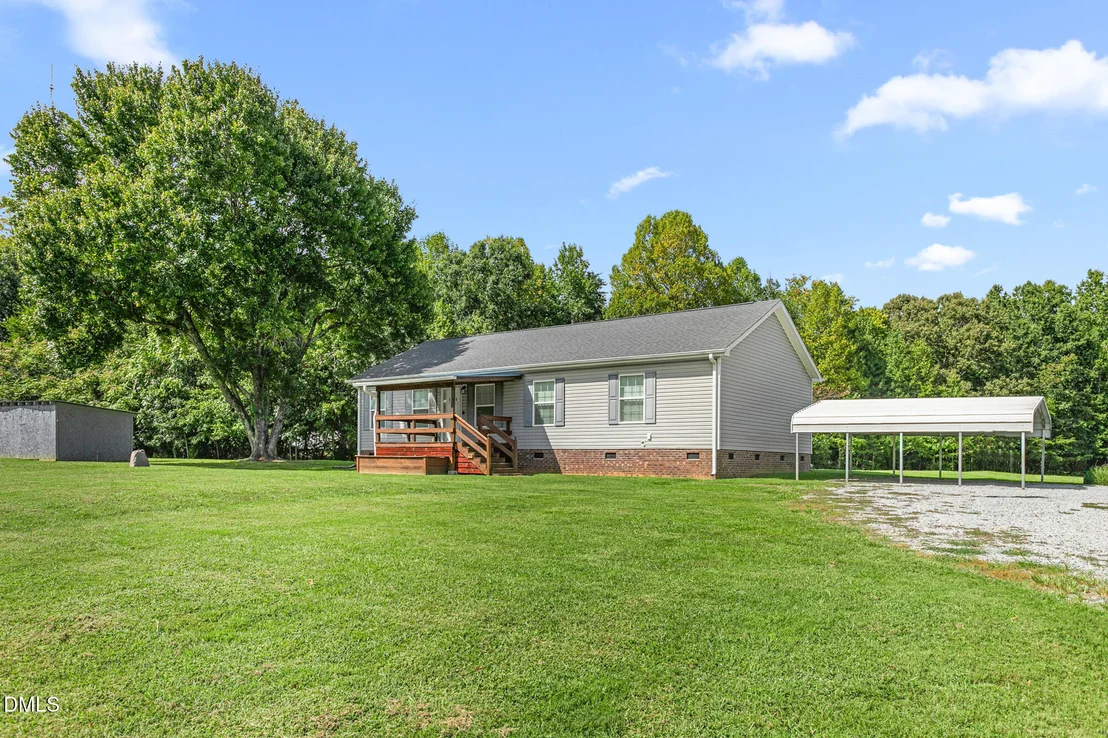 Photo of 1054 Sutton Road