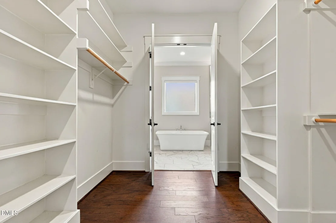 Photo of 1221 Perry Bluff Drive