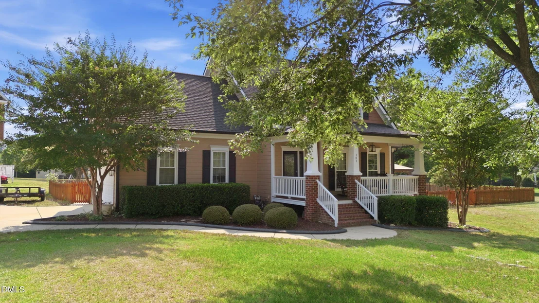 Photo of 101 Caledonia Lane
