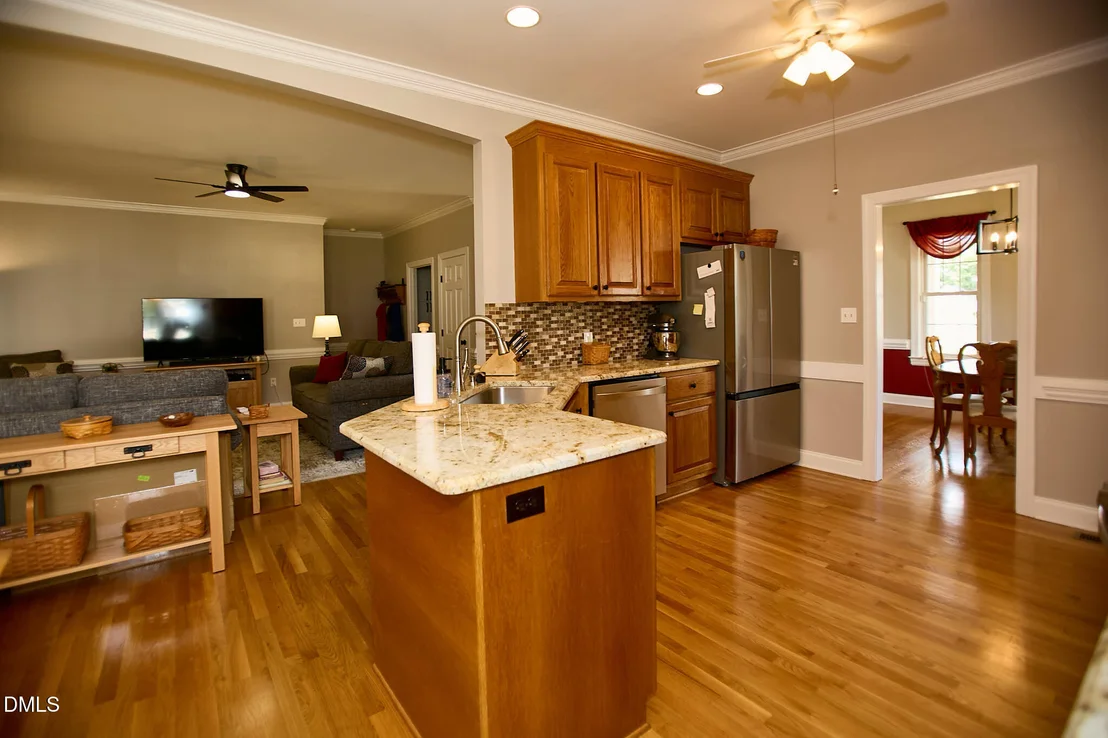 Photo of 4530 Dewfield Drive N