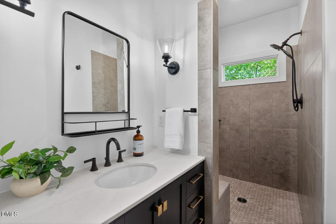 Photo of 303 Lyric Street