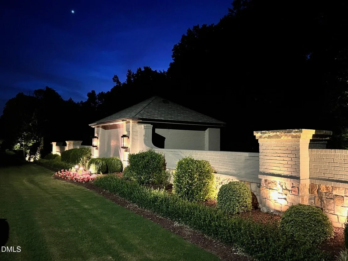 Photo of 429 Westhampton Drive