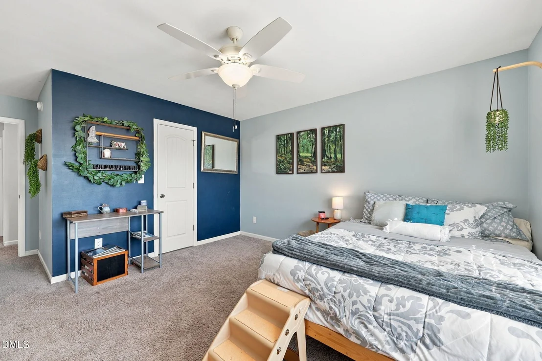 Photo of 653 Wall Road
