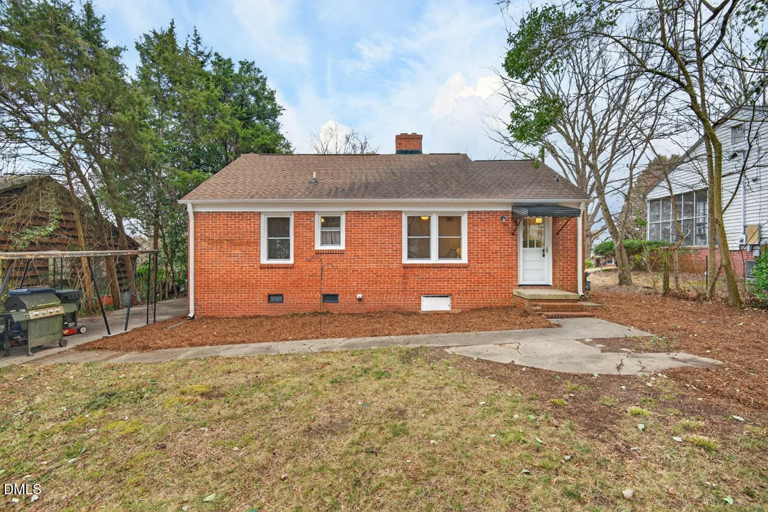 Photo of 1811 Forest Road
