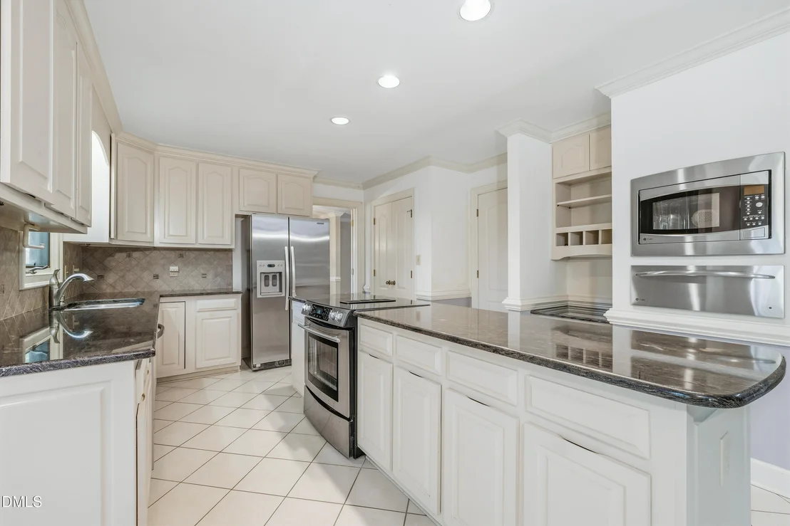 Photo of 225 Dalton Drive