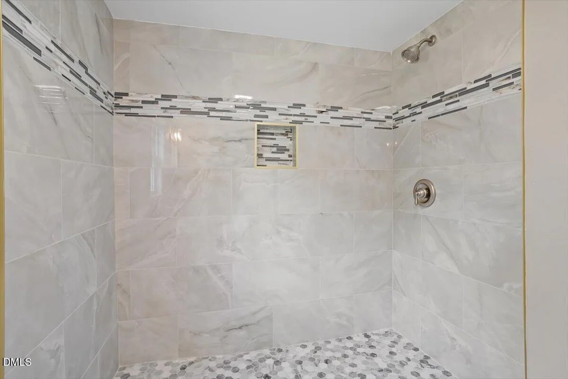 Photo of 581 Ed Thomas Road