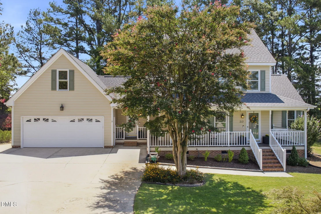 Photo of 213 Windsor Drive
