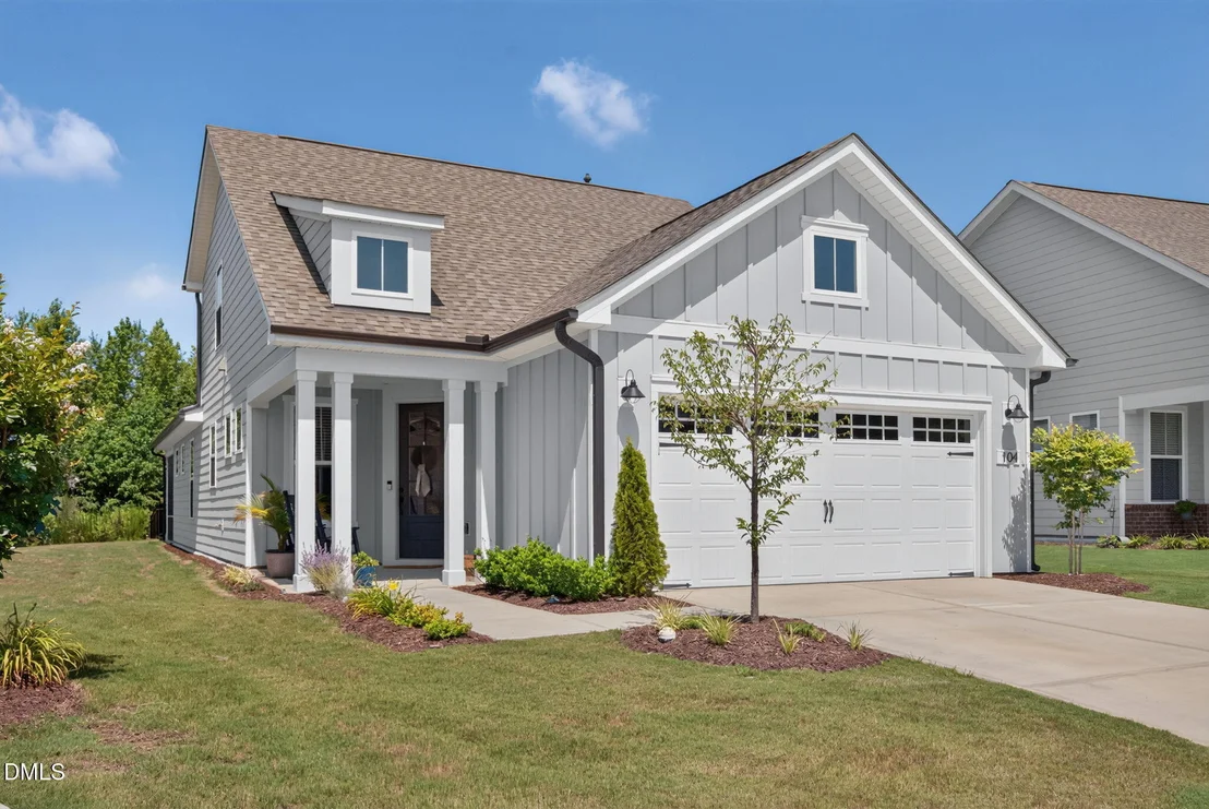 Photo of 104 Shadowbrook Trail