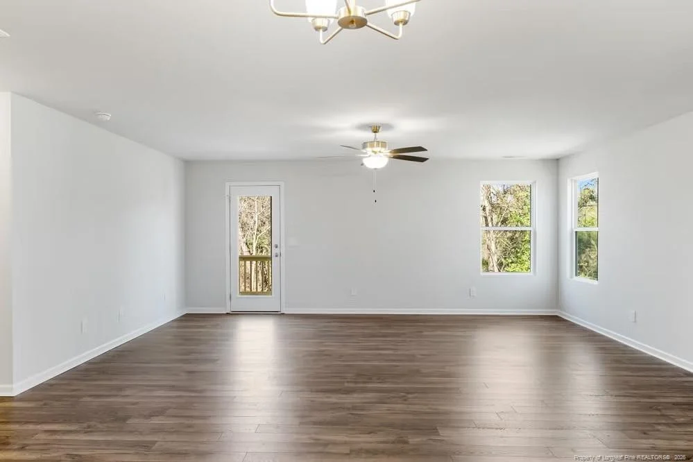 Photo of 77 Knoll Top Court
