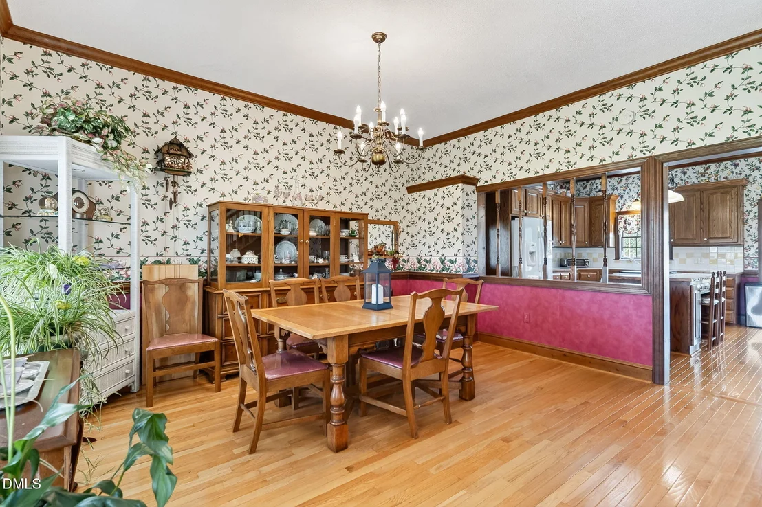 Photo of 1190 Sanders Road