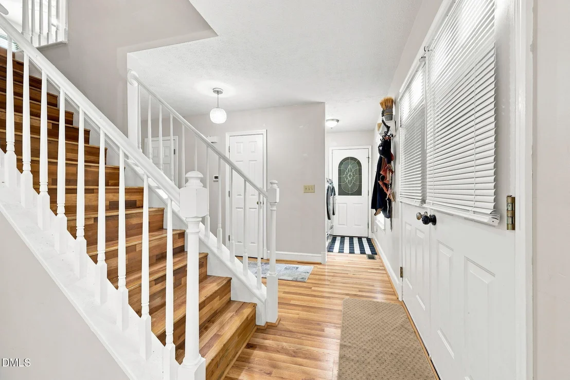 Photo of 409 Reaves Lane
