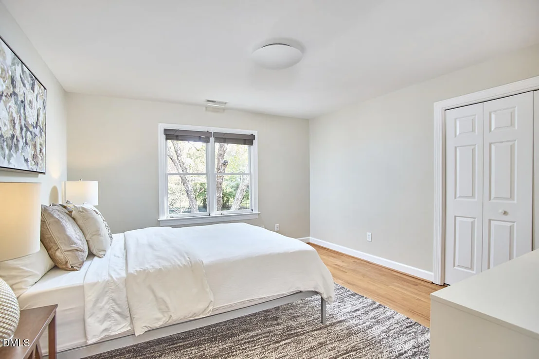 Photo of 4323 Thetford Road