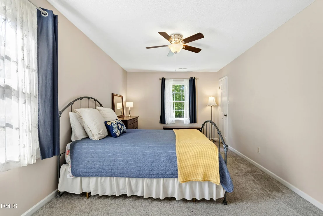 Photo of 1309 Swallow Drive