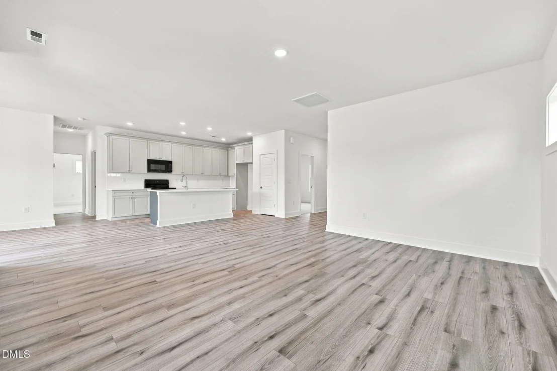 Photo of 147 Grinnell Loop
