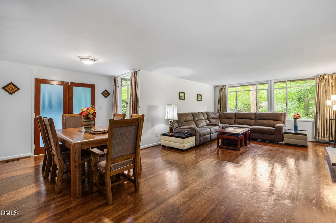Photo of 425 Brookside Drive