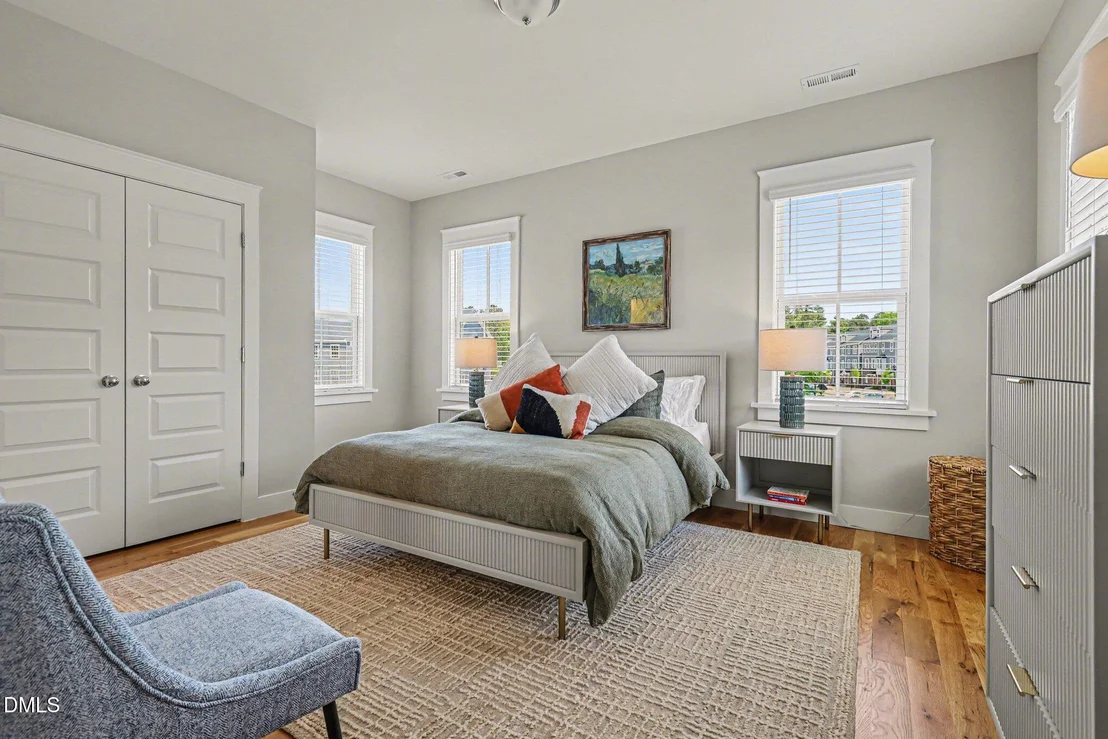Photo of 501 Whitehall Circle