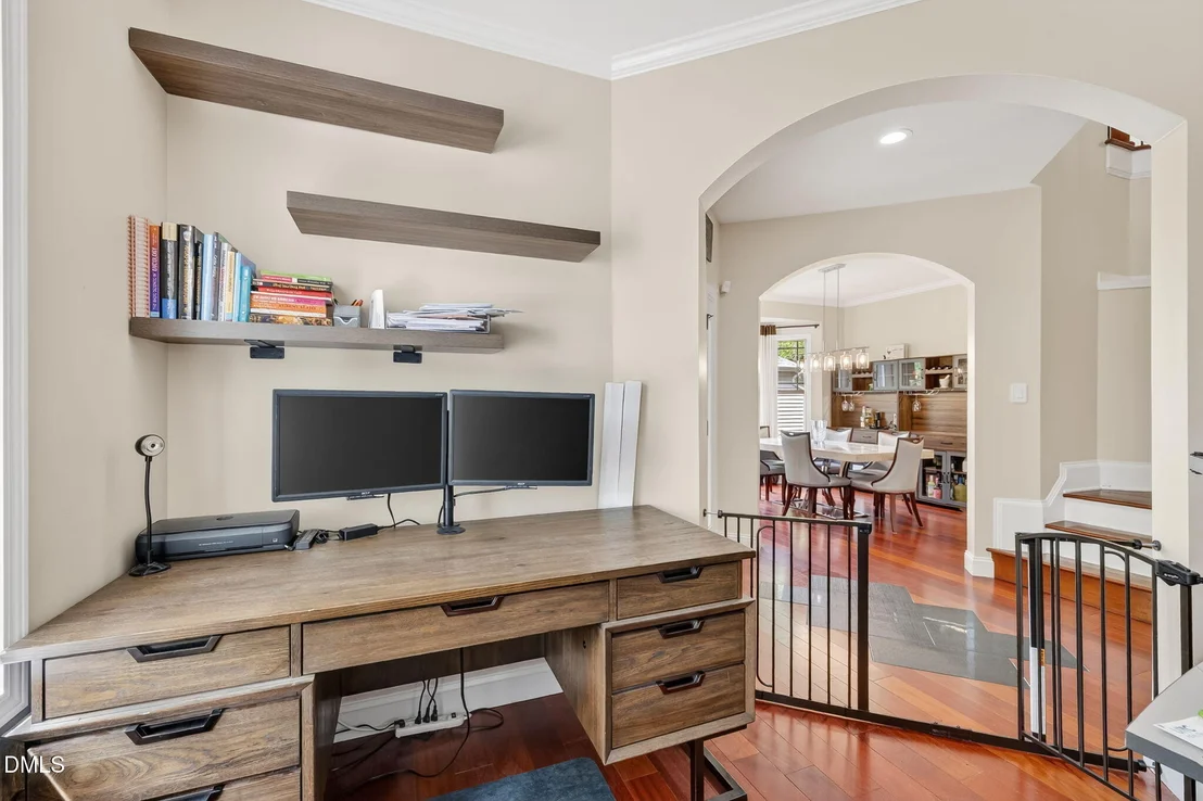 Photo of 9104 Linslade Way