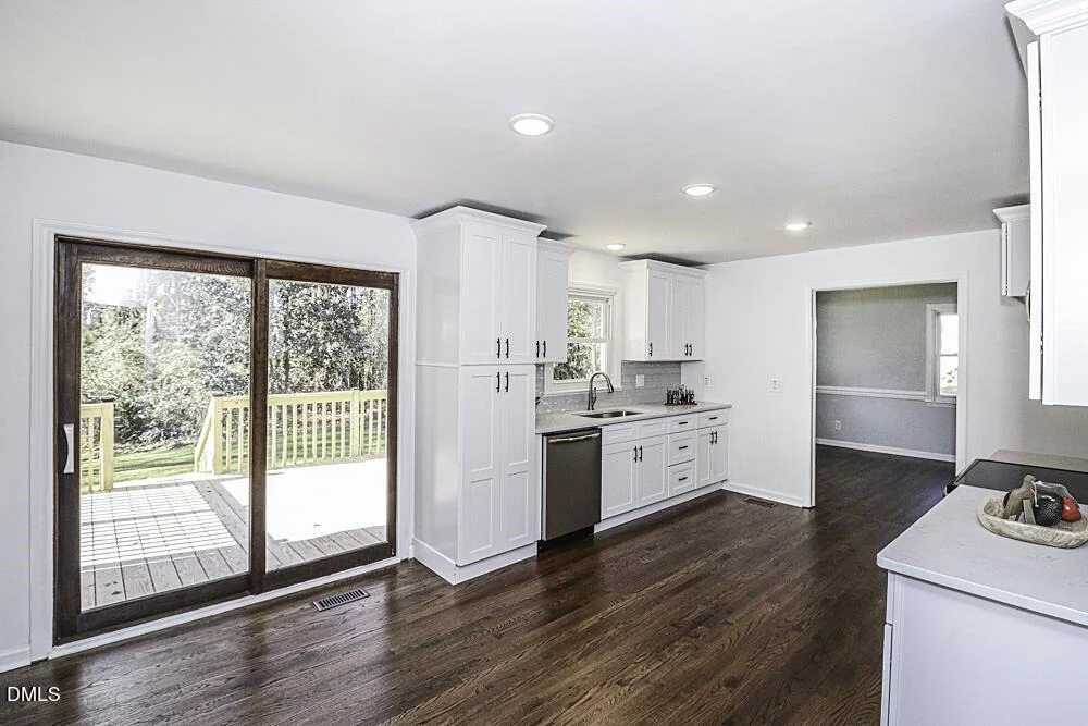 Photo of 805 River Road