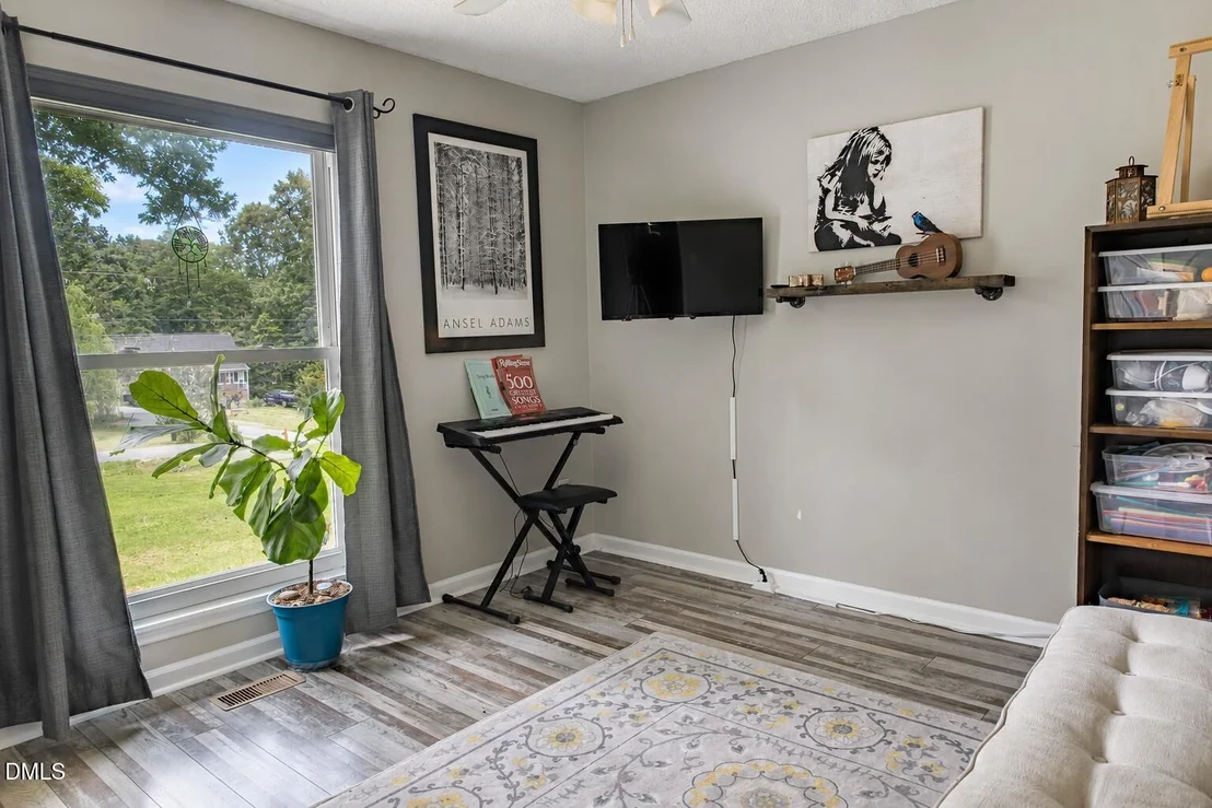 Photo of 13016 Meadow Ridge Drive
