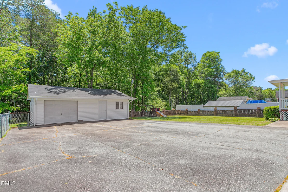 Photo of 1244 Lawndale Drive