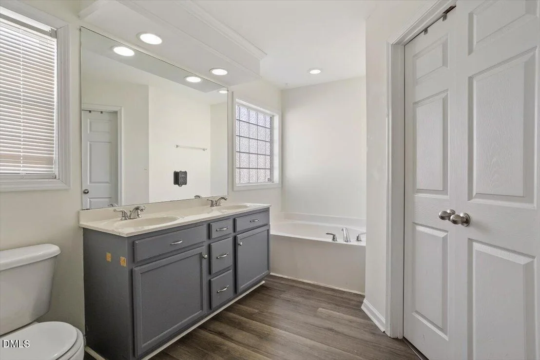 Photo of 8233 Marshall Brae Drive
