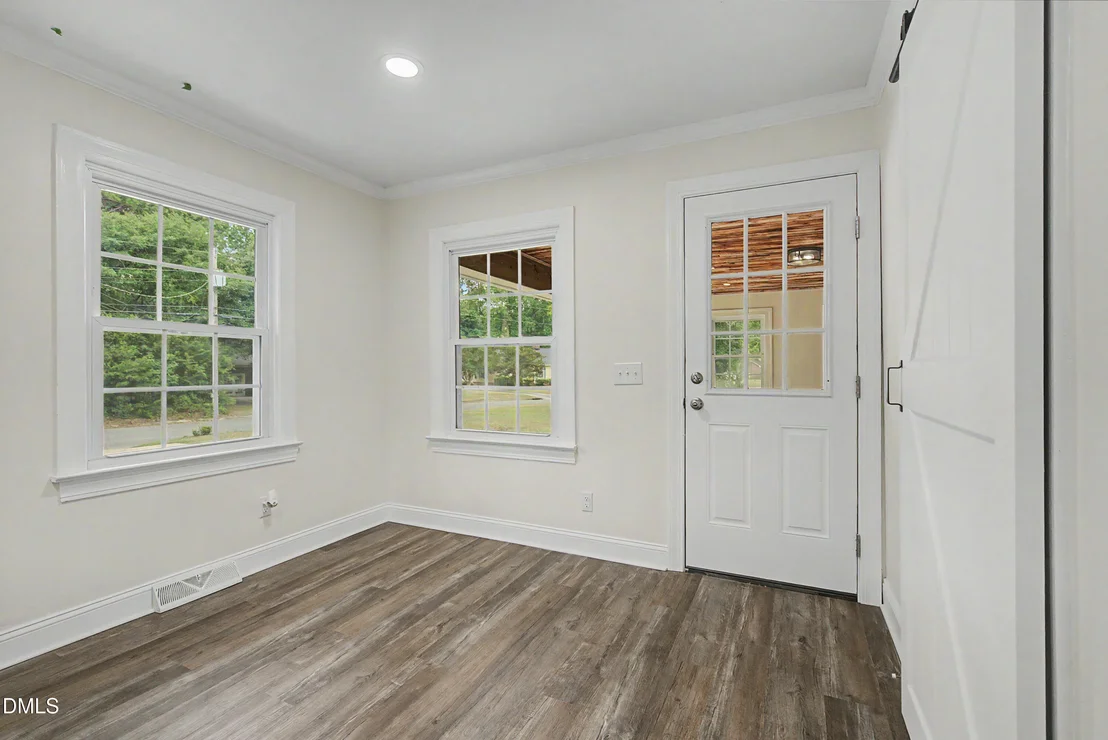 Photo of 2900 Carey Road