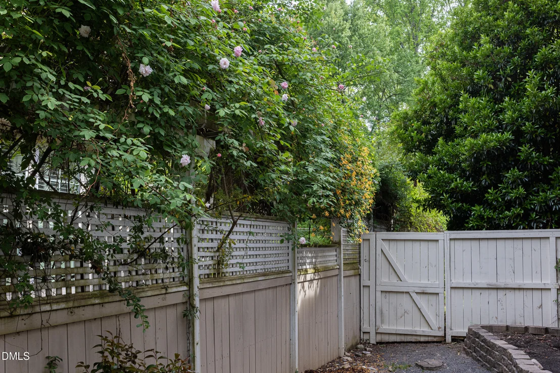 Photo of 3611 Rugby Road