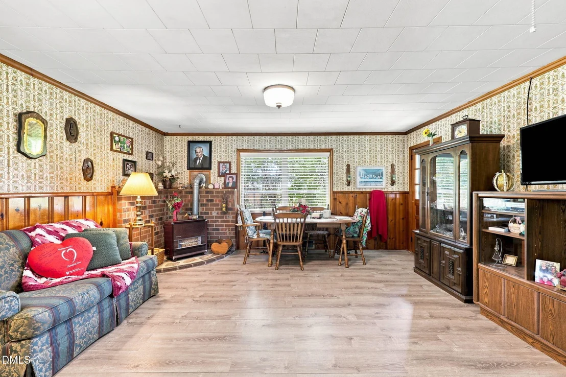 Photo of 1700 Parham Drive