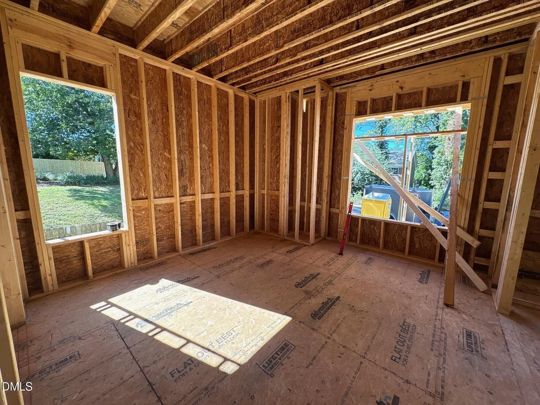 Photo of 912 Marilyn Drive