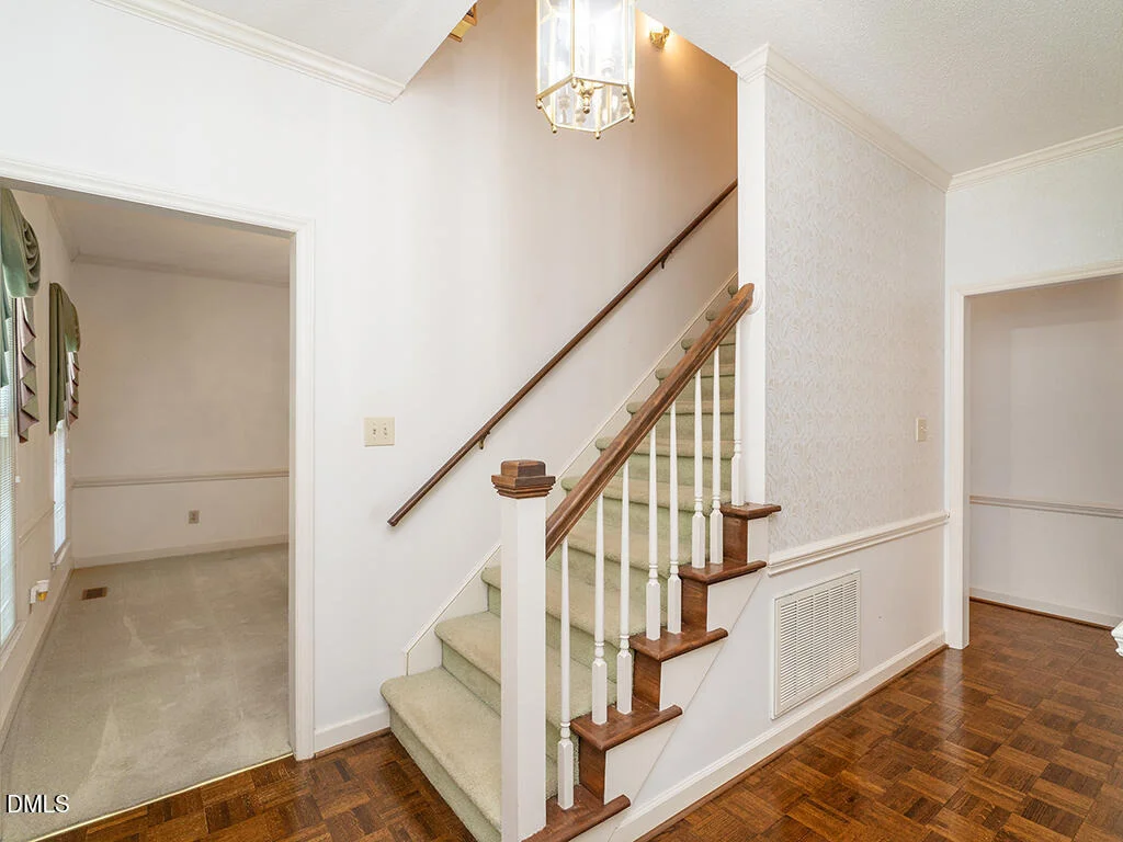 Photo of 1020 Brookview Drive