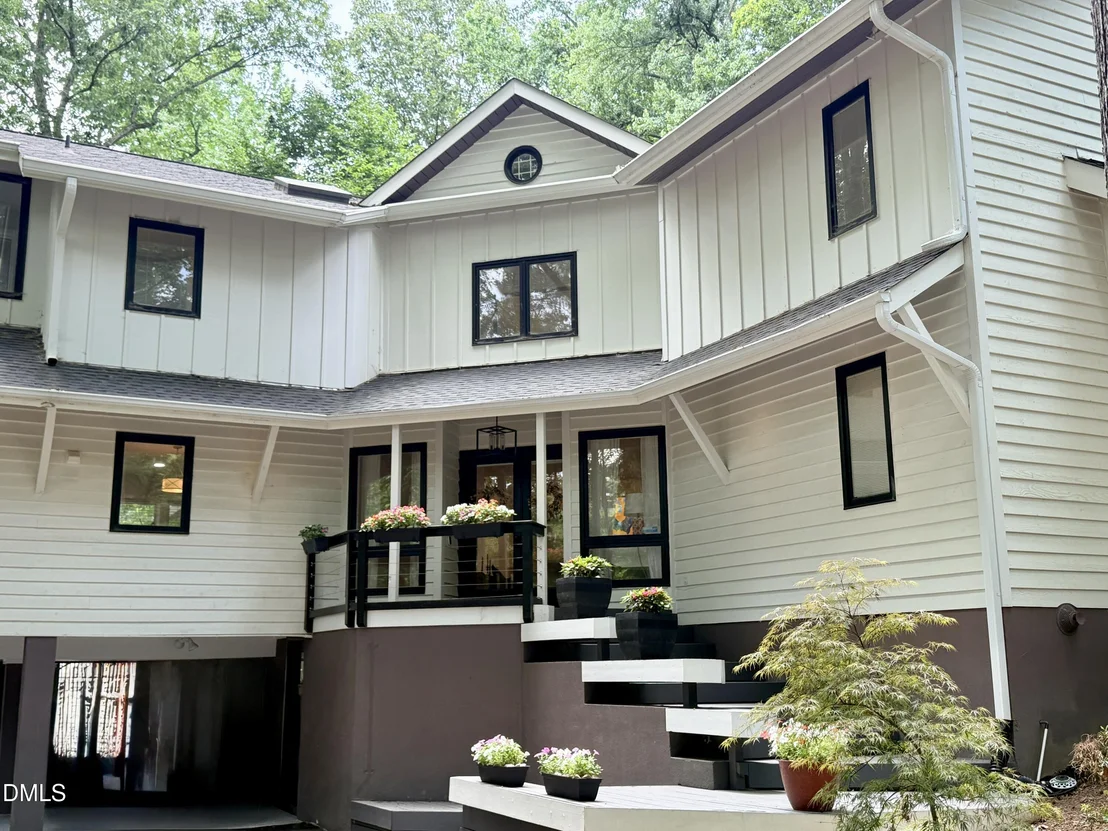 Photo of 996 Cleland Drive