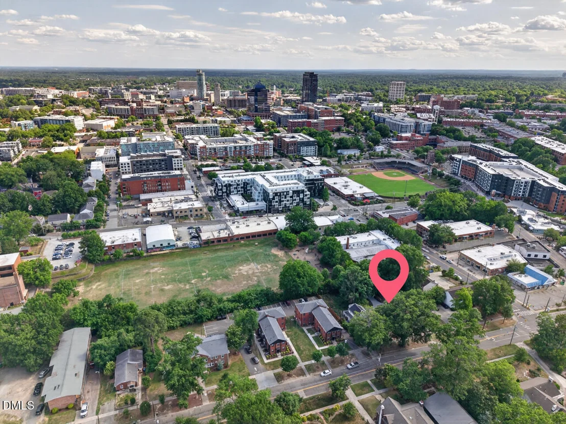 Photo of 321 W Trinity Avenue