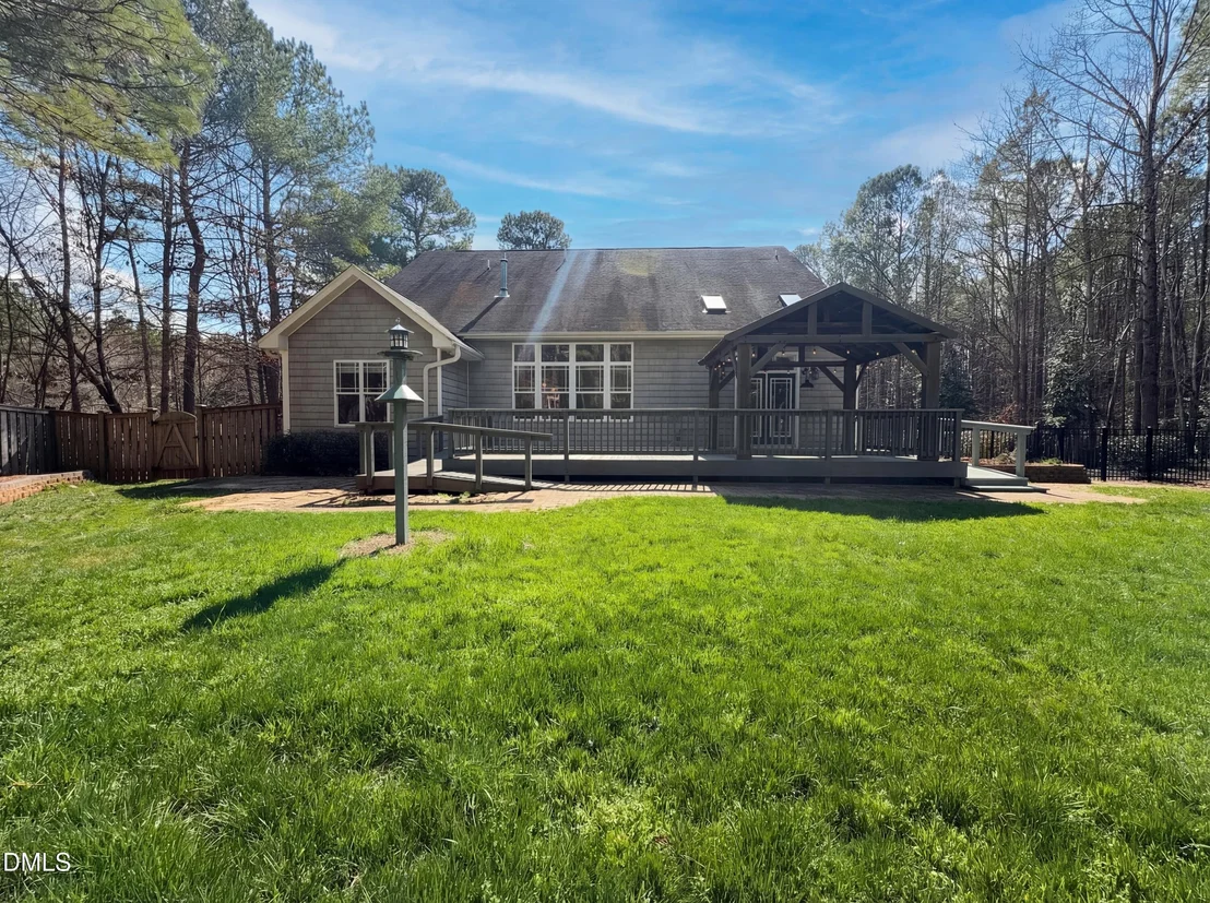 Photo of 1001 Lake Valley Drive