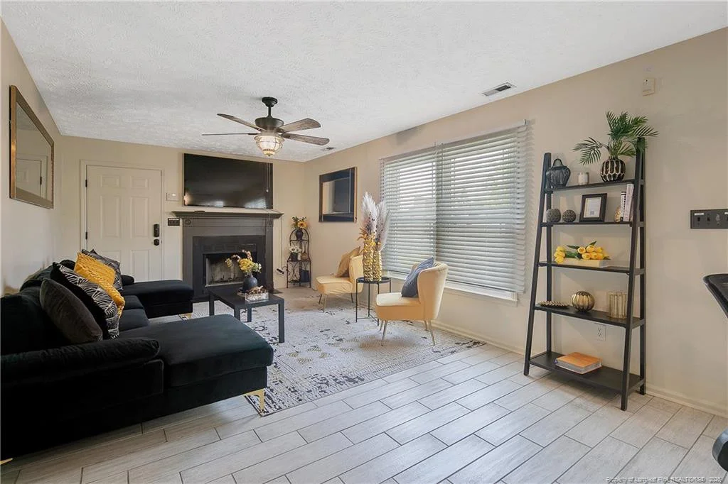 Photo of 6213 Streeter Drive