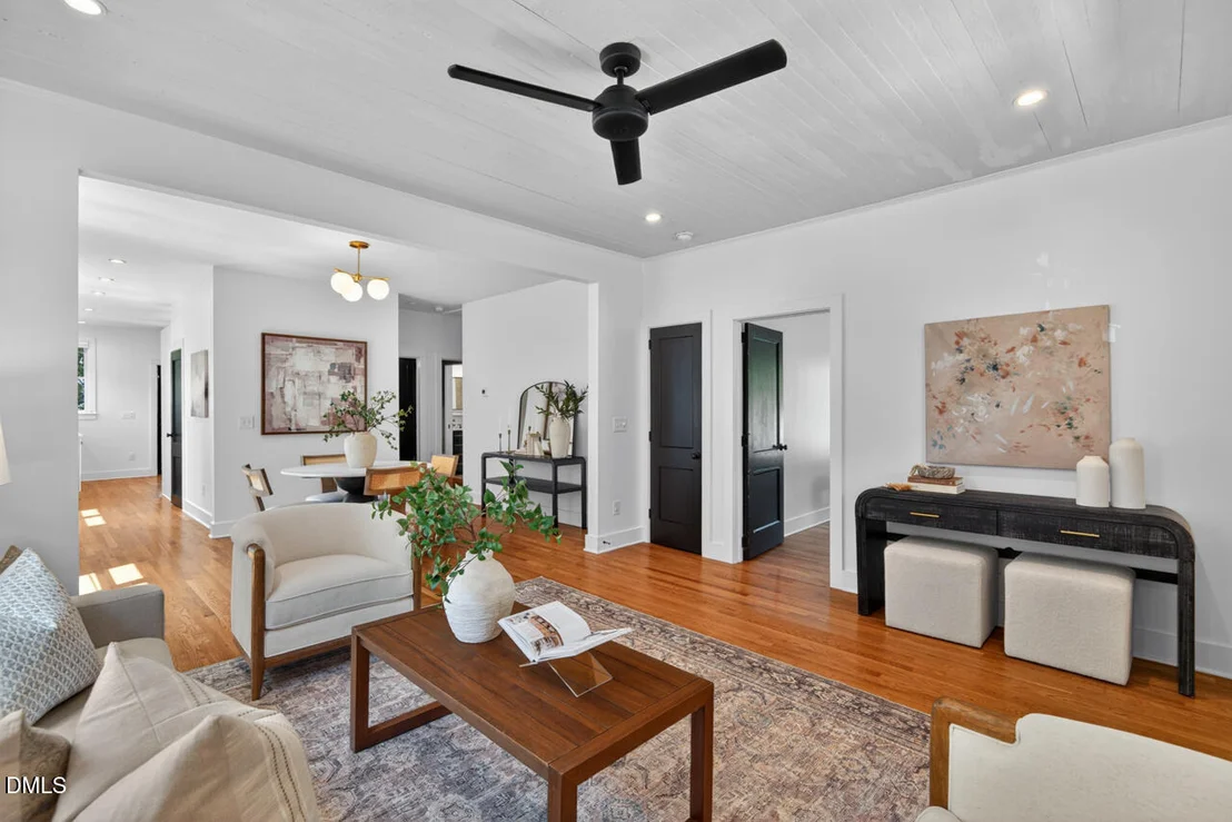 Photo of 303 Lyric Street